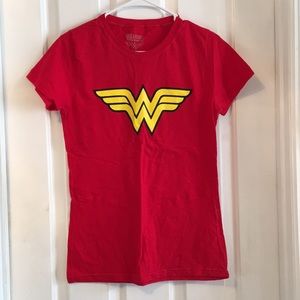 Wonder Woman t shirt